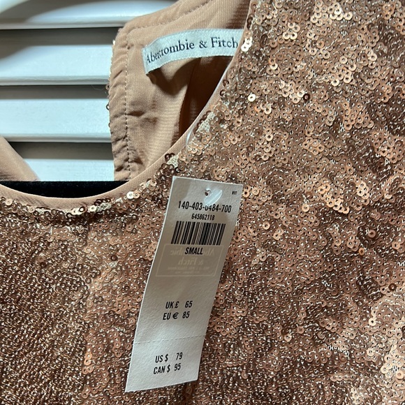 Abercrombie & Fitch sequin top - Picture 2 of 4